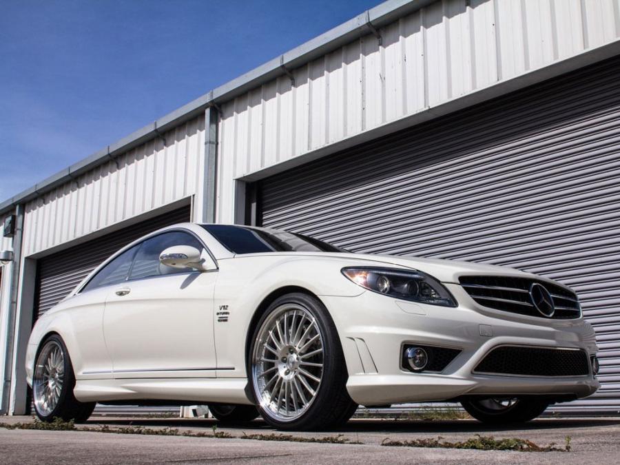  Mercedes-Benz CL65 by RENNtech 2012 года  (фото 1 из 8)